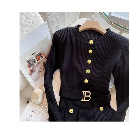 Knitted Dress with Belt Lady